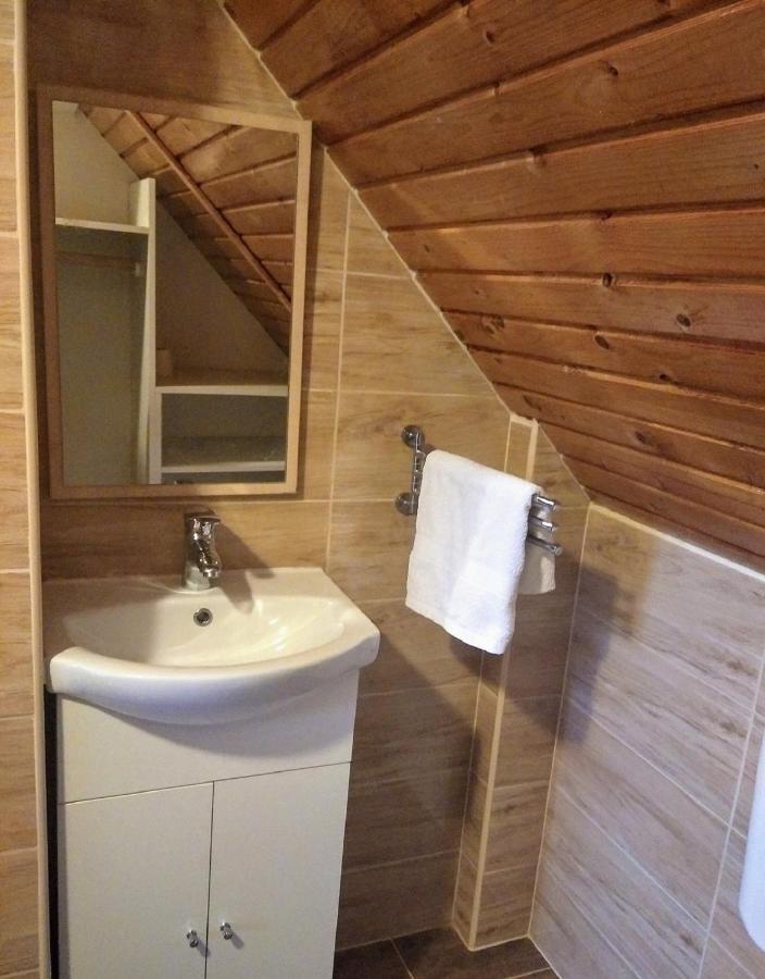 Erzsebet Vendeghaz Es Apartman Гайдусобосло Екстер'єр фото