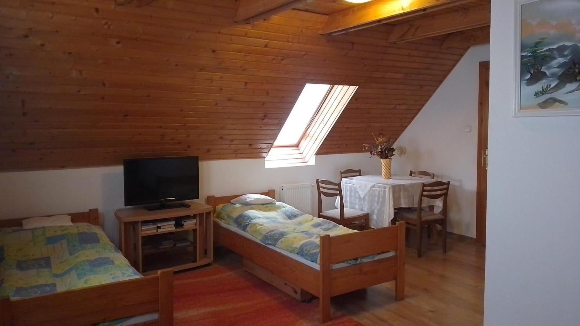 Erzsebet Vendeghaz Es Apartman Гайдусобосло Екстер'єр фото